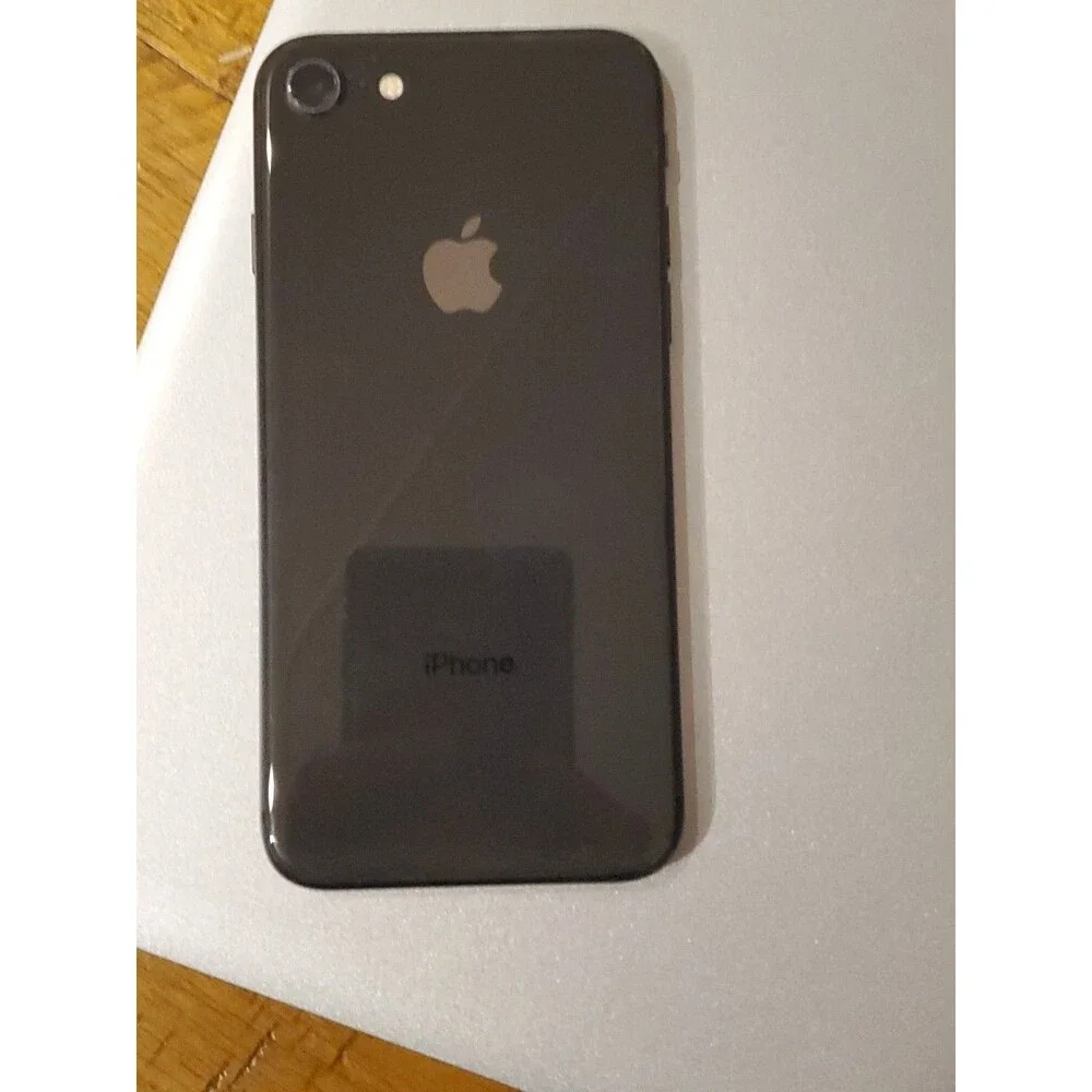 Apple lot iphones